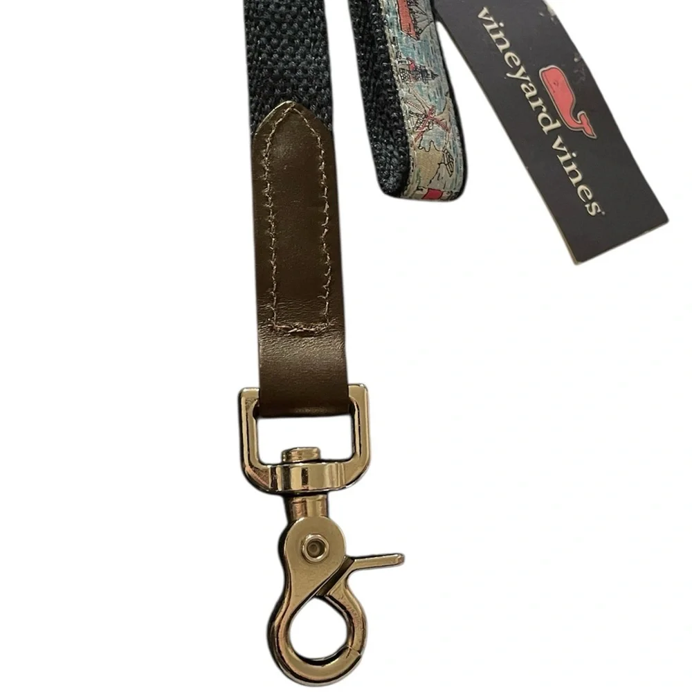 Vineyard Vines NWT Scenic Print Leash in Jake Blue